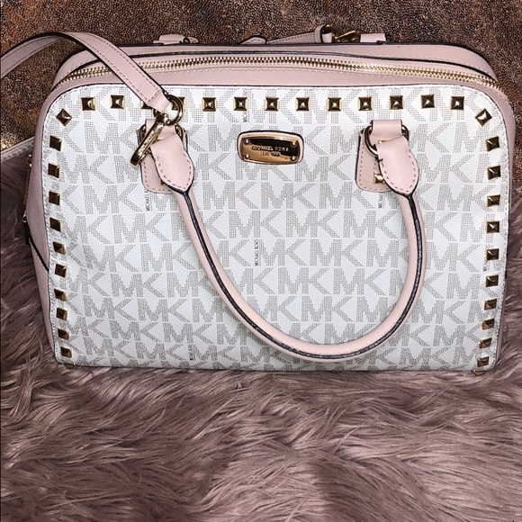 MICHAEL Michael Kors Handbags - Micheal kors studded large handbag✨